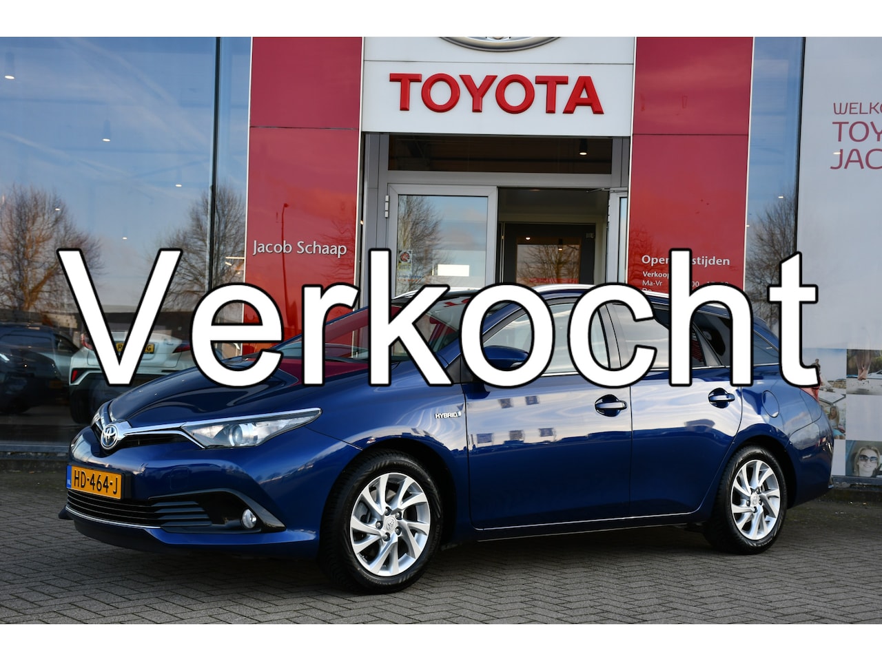 Toyota Auris Touring Sports - 1.8 Hybrid Lease Pro Automaat 136pk | Panoramdak | Trekhaak | Navigatie | - AutoWereld.nl