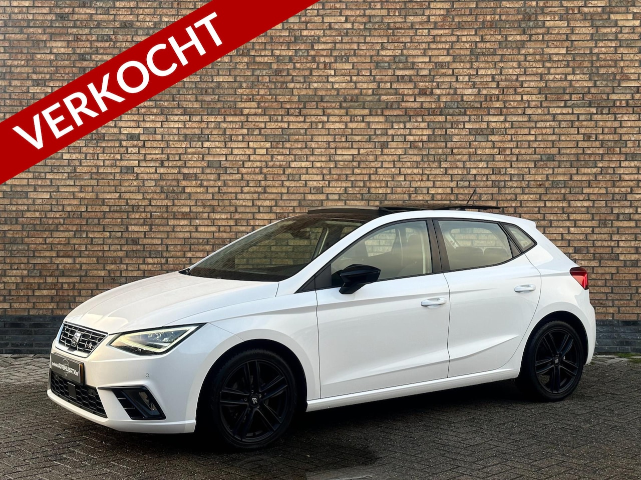 SEAT Ibiza - 1.5 TSI EVO FR 150pk Pano Acc Led Cam Trekhaak Navi Climatr - AutoWereld.nl