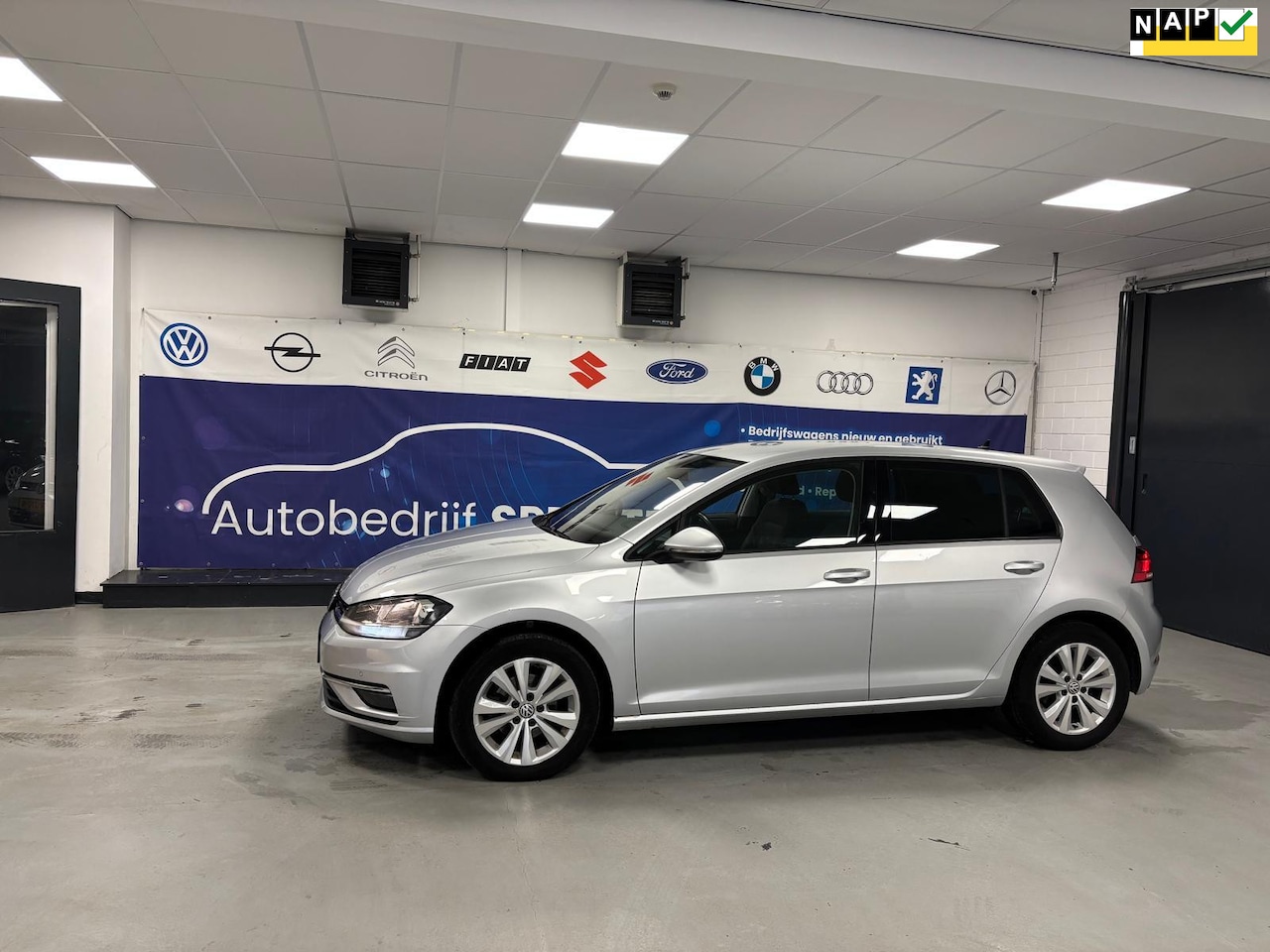 Volkswagen Golf - 1.0 TSI Comfortline 1.0 TSI Comfortline - AutoWereld.nl