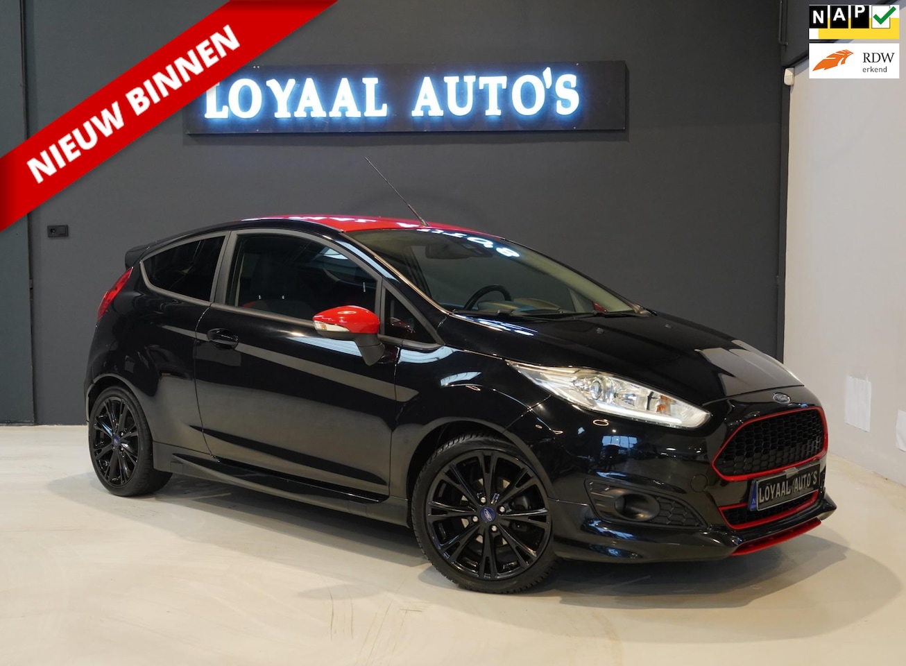 Ford Fiesta - 1.0 EcoBoost Red/Black Edition | AIRCO | CRUISE | PDC | ELEK.RAMEN | NAP | APK. - AutoWereld.nl