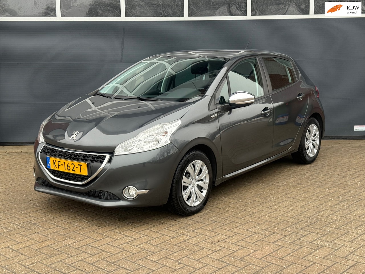 Peugeot 208 - 1.2 VTi Urbansoul / 5-deurs / Airco / Cruise control / PDC - AutoWereld.nl