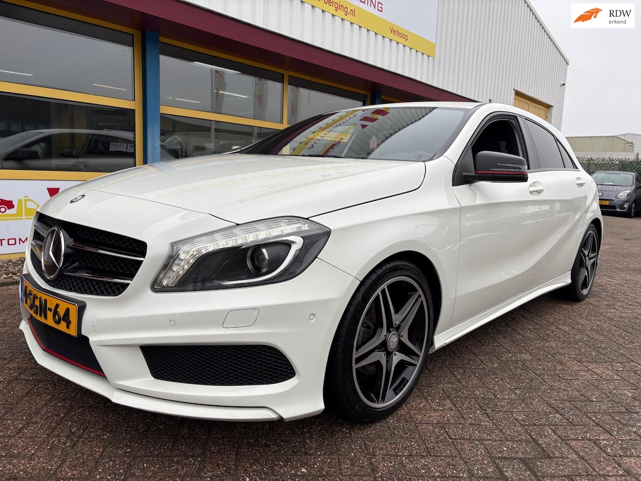Mercedes-Benz A-klasse - 180 AMG APK T/M 12-11-2026 - AutoWereld.nl