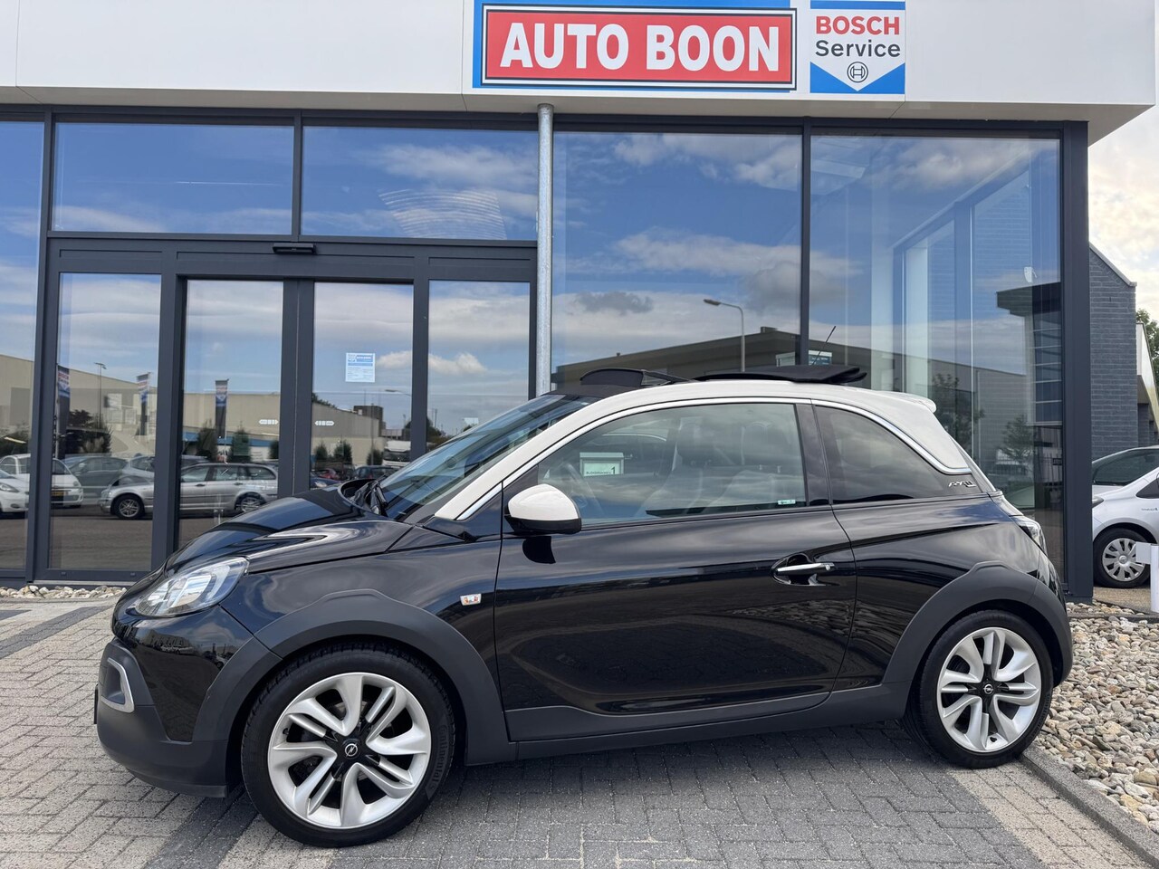 Opel ADAM - 1.0 90PK Turbo Rocks Cabrio APPCARP./CLIMA/PDC/LED /S&S/MEDIA/BTA . - NL AUTO - KM=NAP - AutoWereld.nl