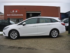 Opel Astra Sports Tourer - 1.2 Edition airco inruil mogelijk nap