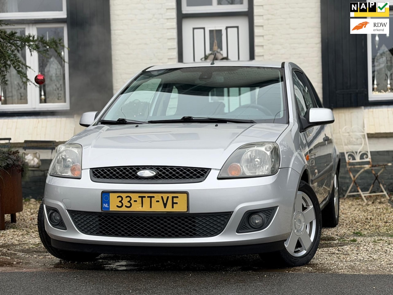 Ford Fiesta - 1.3-8V Futura|Airco|Elek-ramen| - AutoWereld.nl