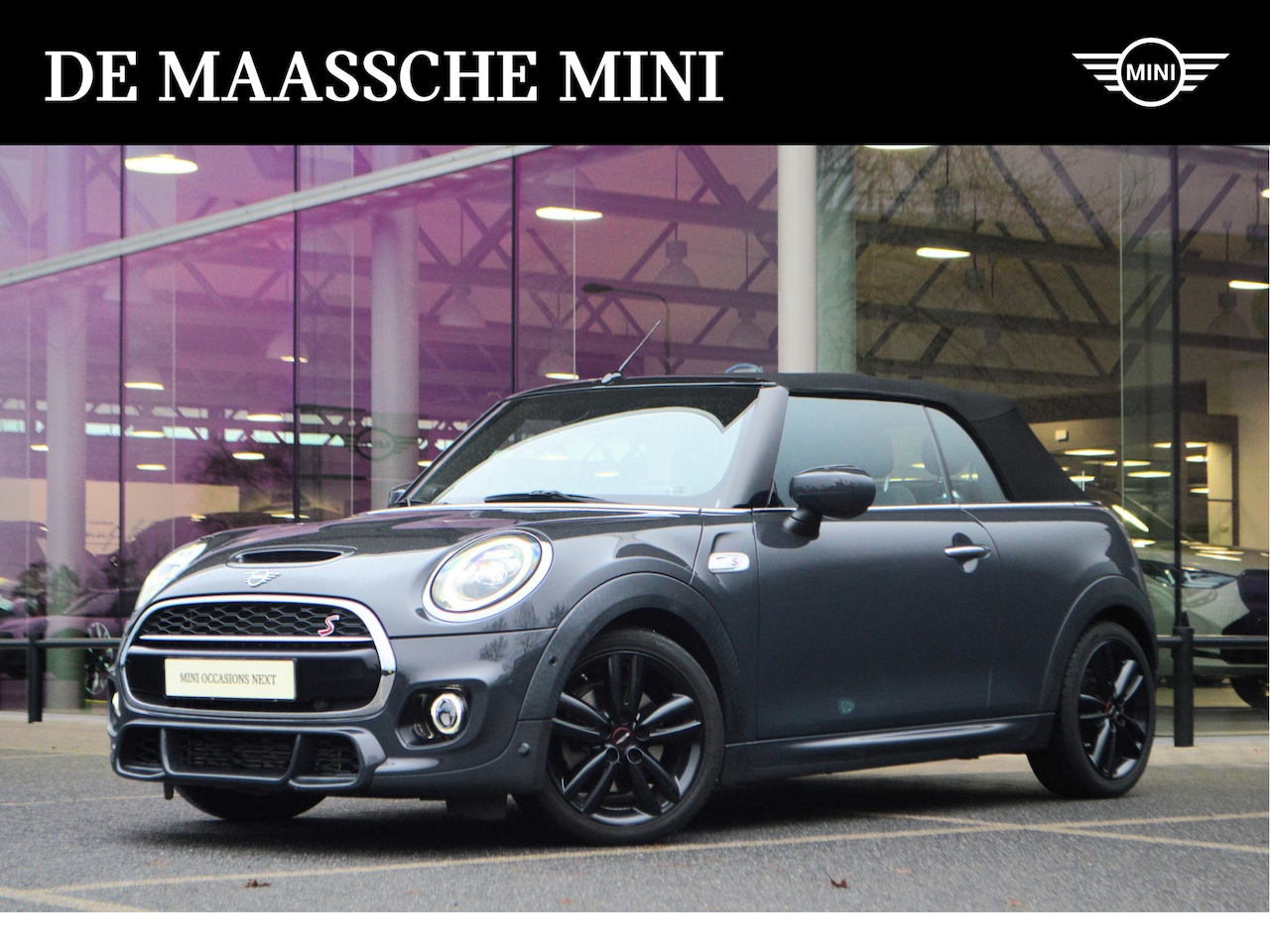 MINI Cabrio - Cooper S John Cooper Works Automaat / Sportonderstel / LED / Harman-Kardon / Comfortstoele - AutoWereld.nl