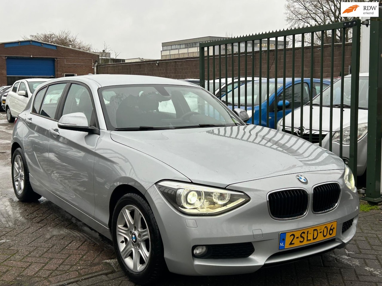 BMW 1-serie - 116i EDE Executive 1e eigenaar dealer onderhouden airco cruis control cv op afs - AutoWereld.nl