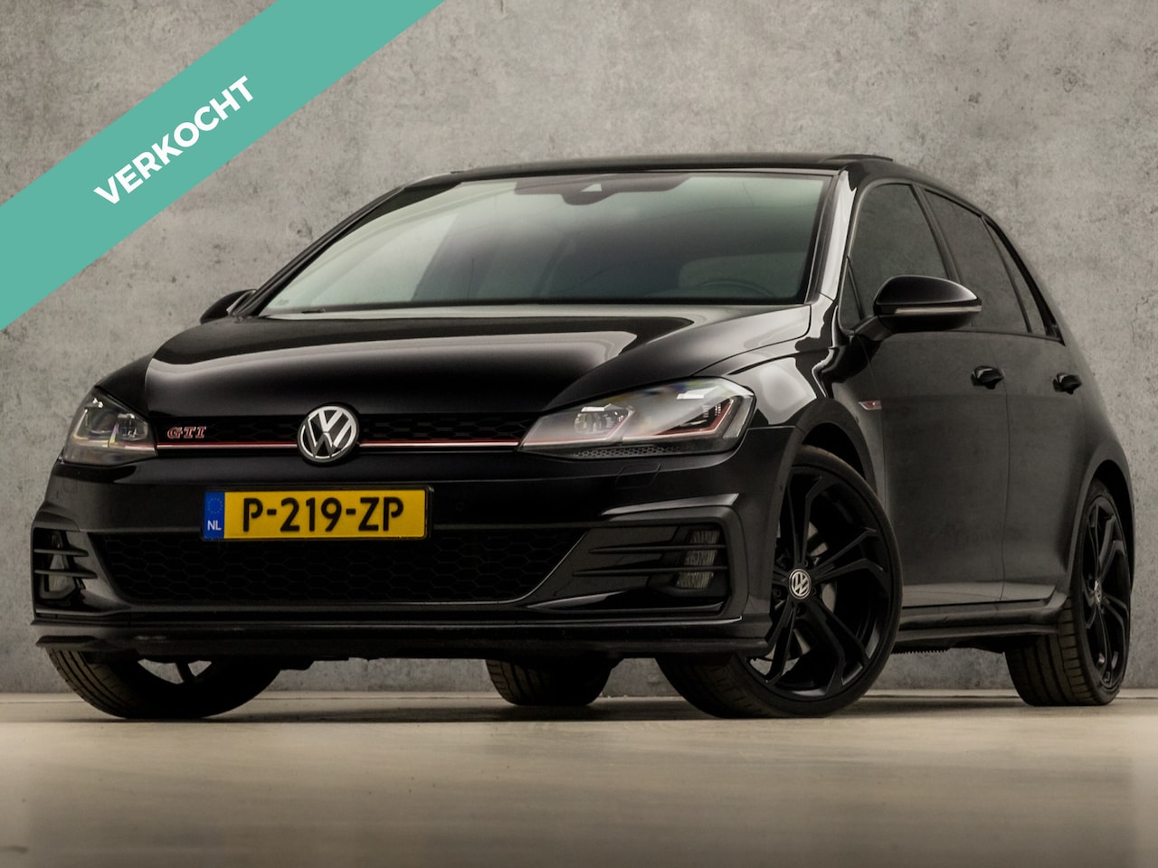 Volkswagen Golf - 2.0 TSI GTI Performance 245Pk Automaat (SCHUIFDAK, VIRTUAL COCKPIT, APPLE CARPLAY, KEYLESS - AutoWereld.nl