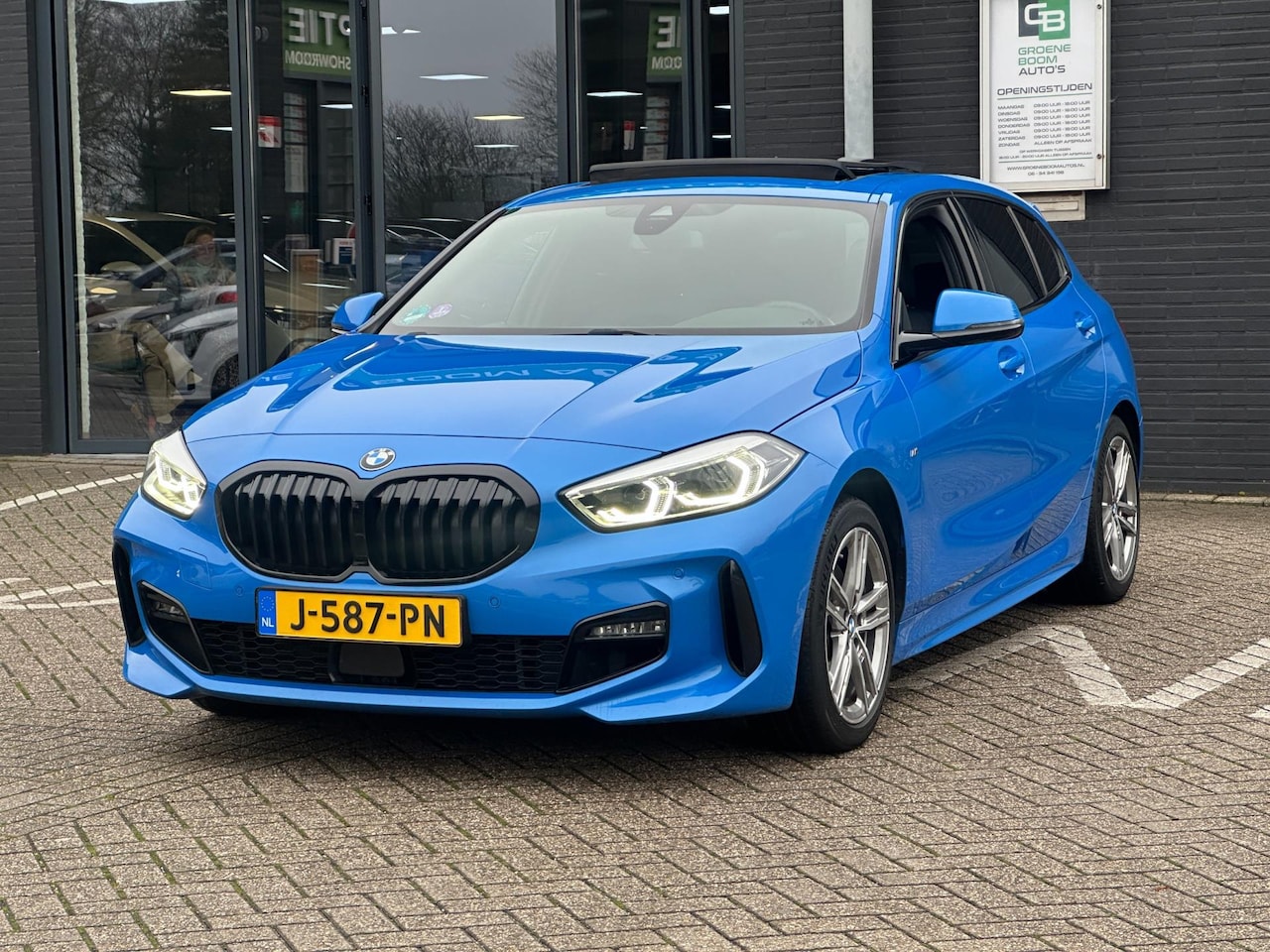 BMW 1-serie - 118i Executive Edition/PANO-DAK/NAVI/CARPLAY/LED/NL AUTO NAP!! - AutoWereld.nl