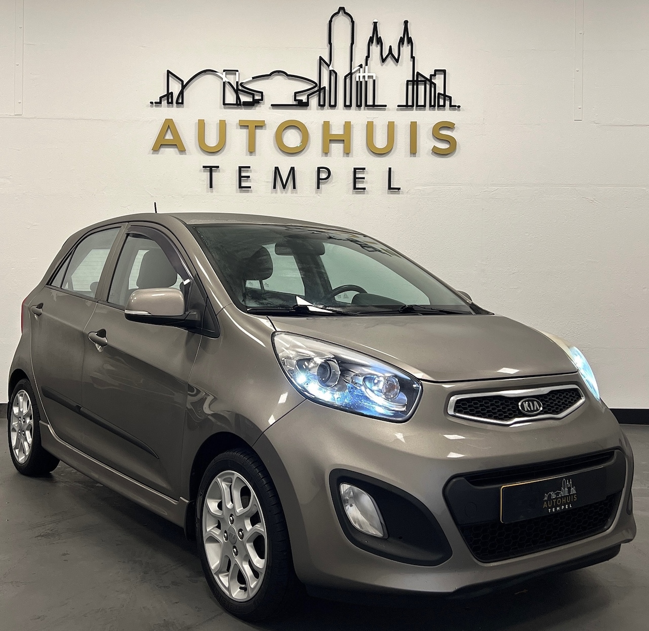 Kia Picanto - 1.2 CVVT Nap Airco Carplay Led 5Deurs 15Inch Bluetooth - AutoWereld.nl