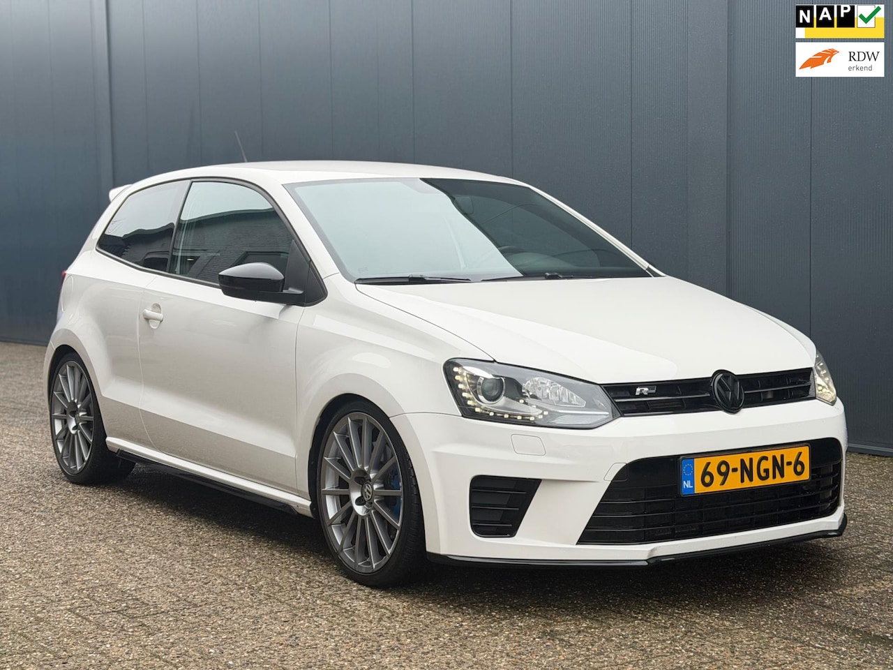 Volkswagen Polo - 1.2 TSI WRC Pakket|Carplay|LED|Boekjes Vol!! - AutoWereld.nl