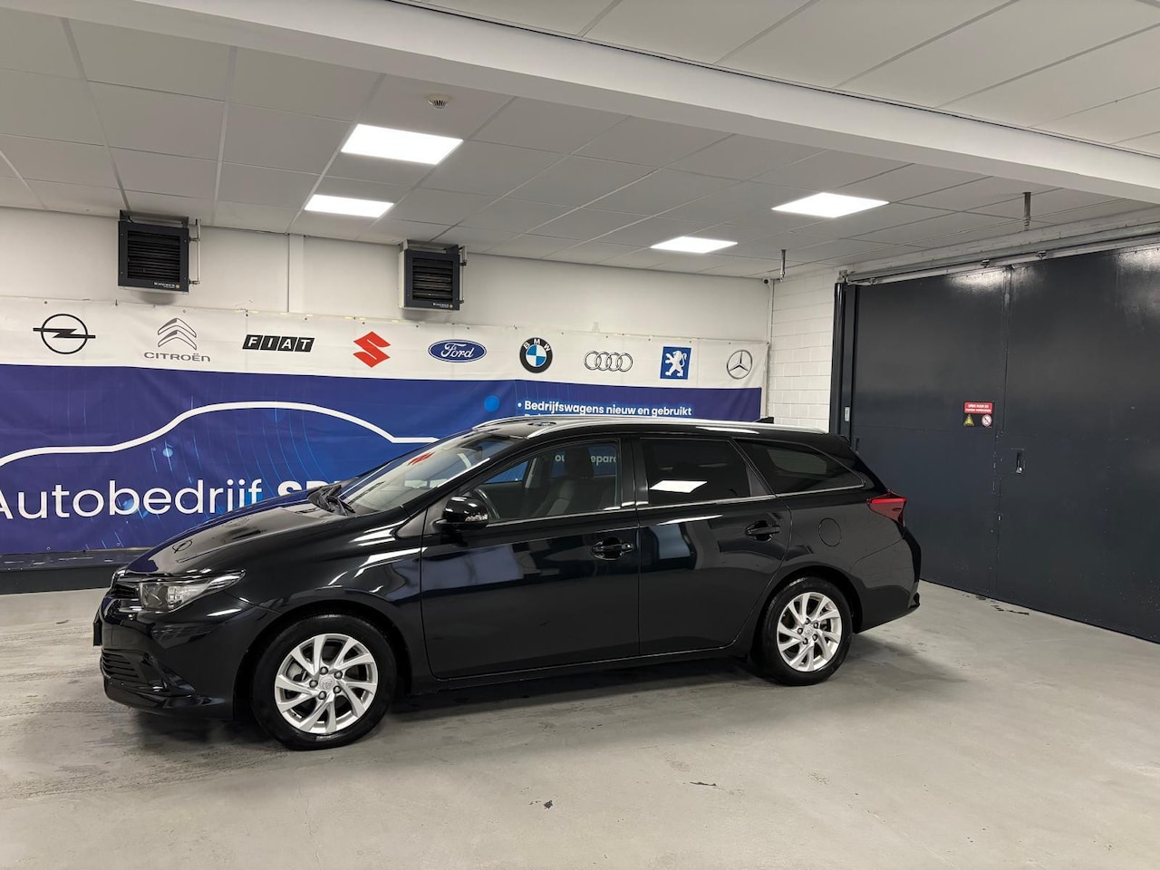 Toyota Auris Touring Sports - 1.8 Hybrid Energy Plus 1.8 Hybrid Energy Plus - AutoWereld.nl