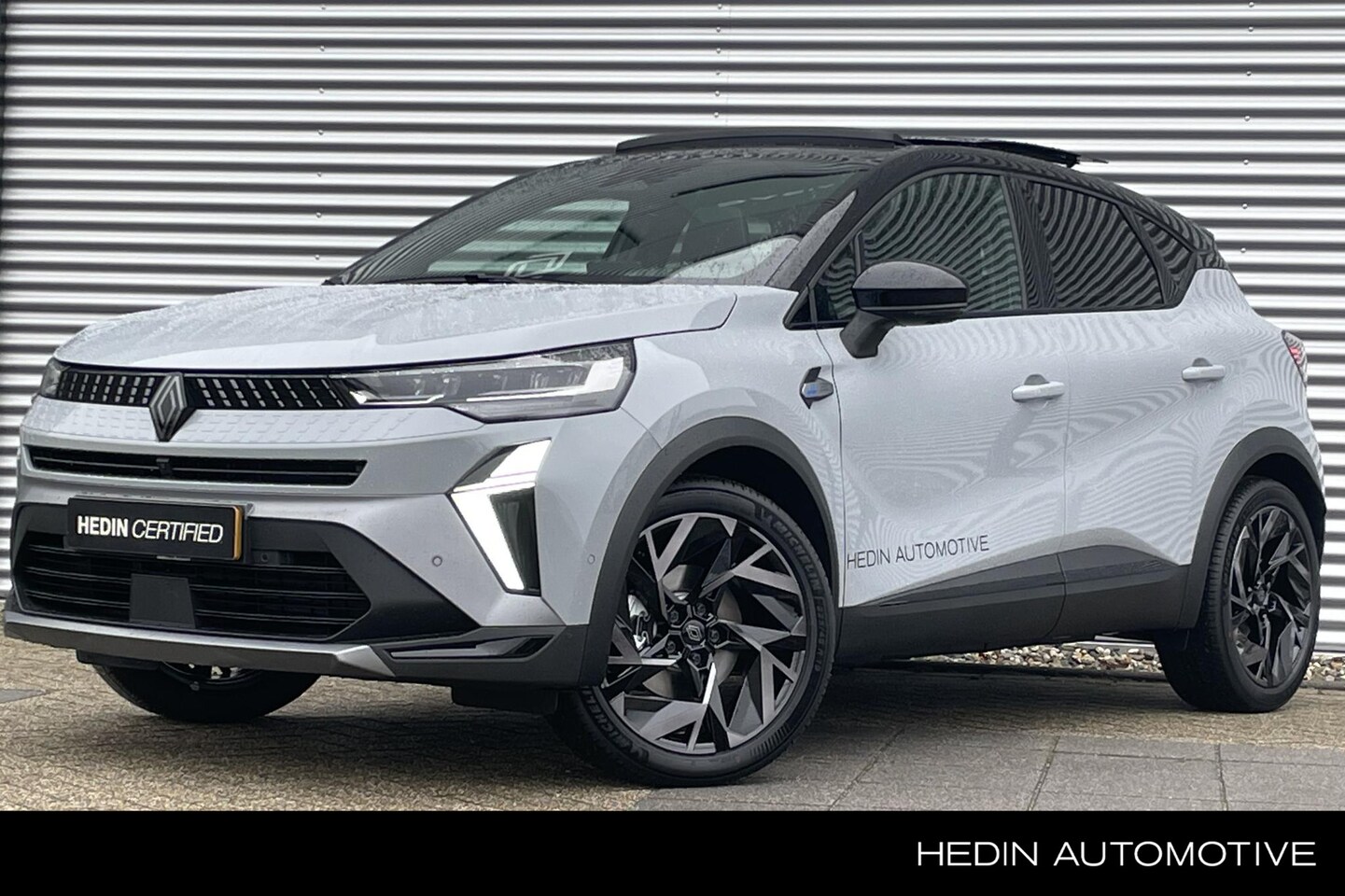 Renault Captur - 1.8 E-Tech full hybrid 160 esprit Alpine | Navigatie| Climatronic | Camera | verwarmbare s - AutoWereld.nl