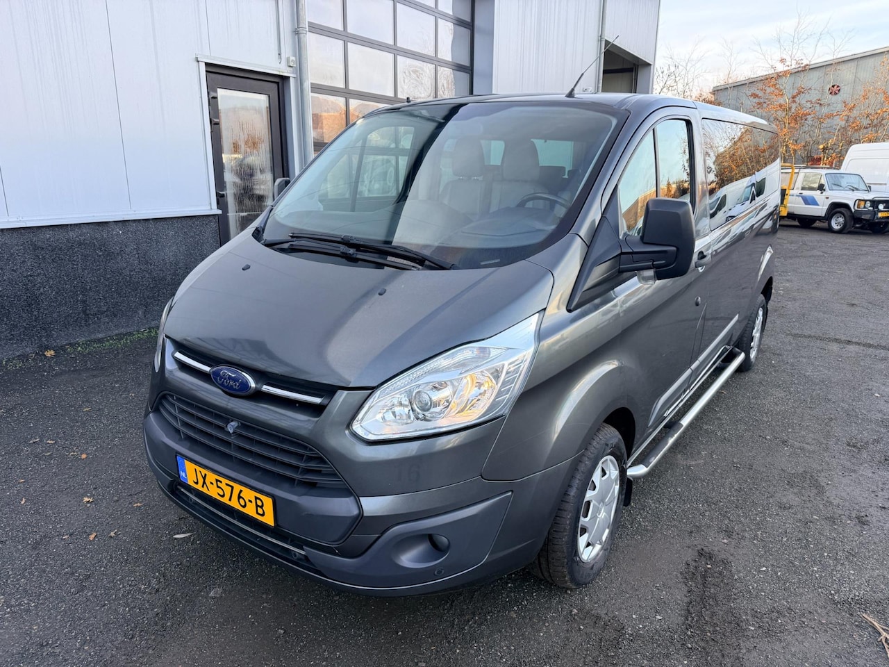 Ford Transit Custom - 2.0 TDCI EURO 6 L2H1 9 persoons EXPORT Personenbus - AutoWereld.nl