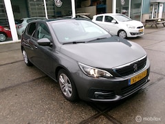 Peugeot 308 - 1.2 PureTech Blue Lease Executive 82000km