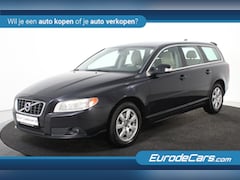 Volvo V70 - 2.0 D3 Summum *Leer*Navigatie*Trekhaak