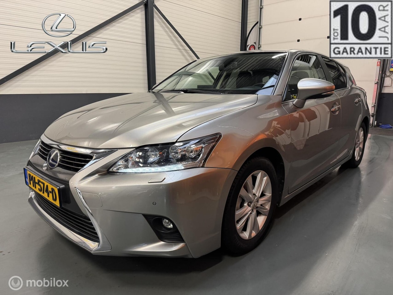 Lexus CT 200h - Luxury Line Leer|Navi|NL-Dealer Auto! - AutoWereld.nl