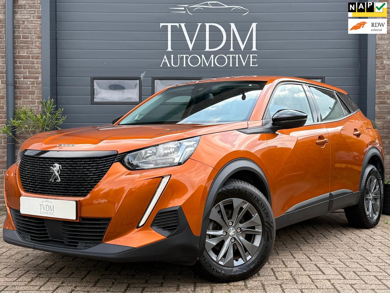 Peugeot 2008 - 1.2 PureTech Allure Pack|NAVI|CLIMATE - AutoWereld.nl
