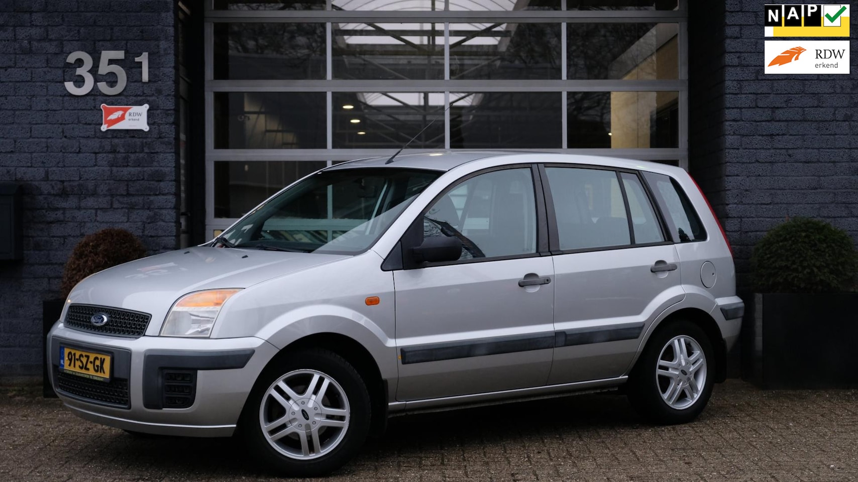 Ford Fusion - 1.4-16V Champion Airco | Trekhaak - AutoWereld.nl