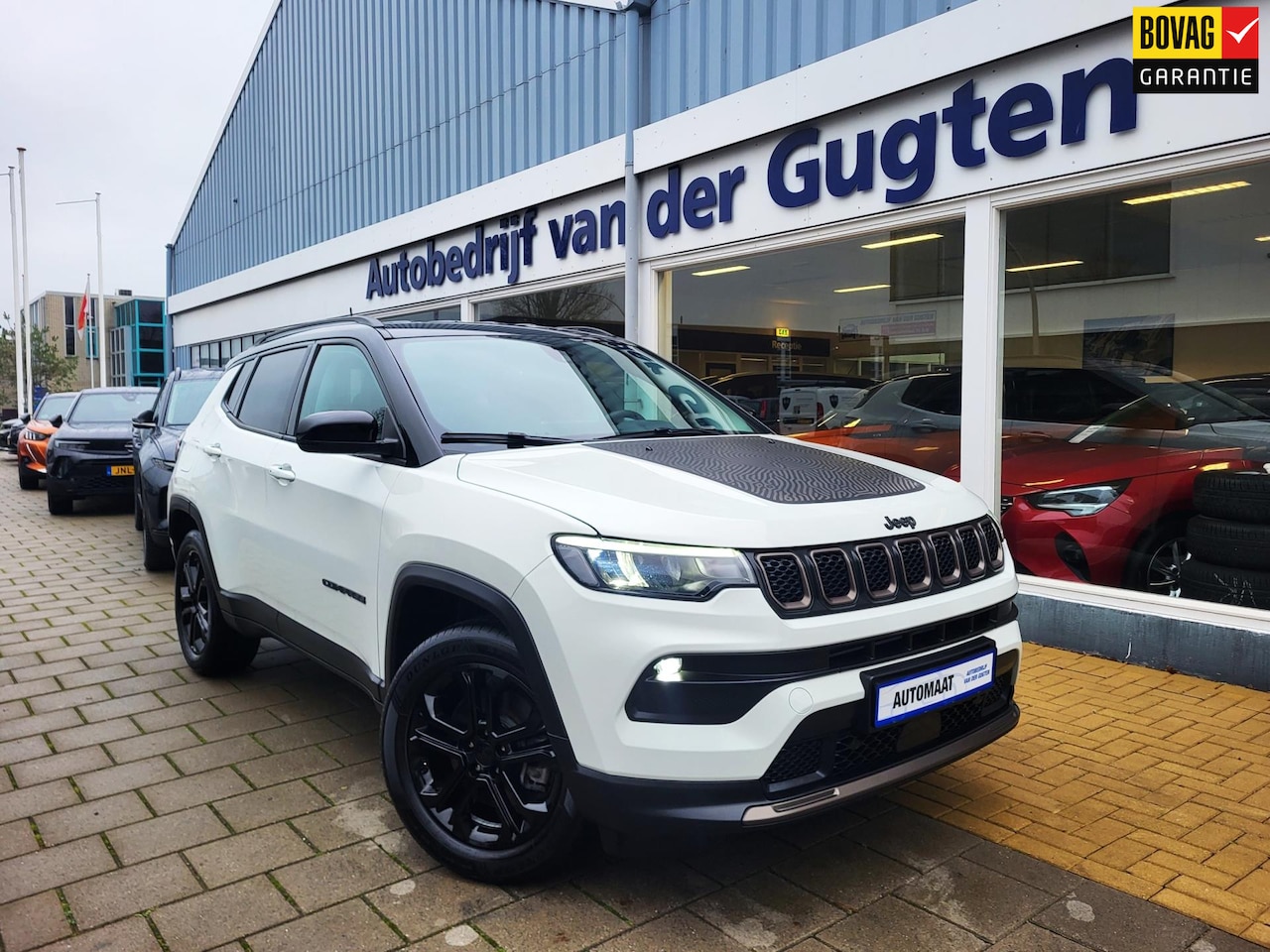 Jeep Compass - 4xe 240 Plug-in Hybrid Electric S / Stoel -en Stuurverwarming / Camera / - AutoWereld.nl