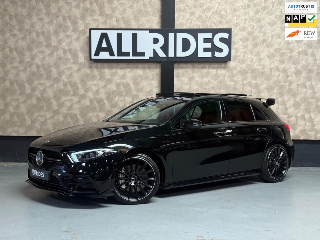 Mercedes-Benz A-klasse - AMG 35 4MATIC Aero pakket | Pano | Burmester | keyless | camera | Memory seats - AutoWereld.nl