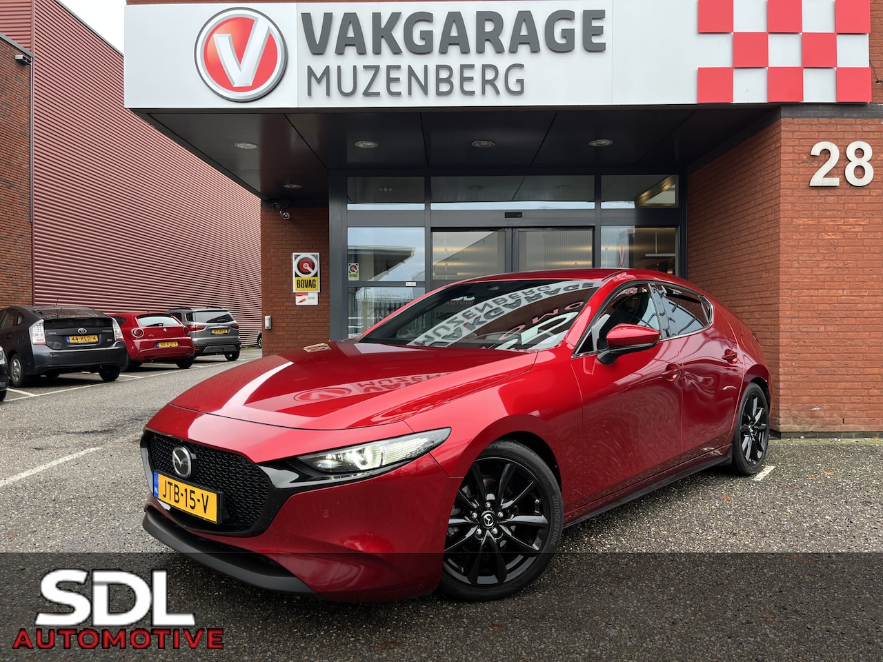 Mazda 3 - 2.0 e-SkyActiv-X M Hybrid 180 Luxury // 360 CAMERA // LEDER // ELEK.STOEL+GEHEUGEN // HEAD - AutoWereld.nl