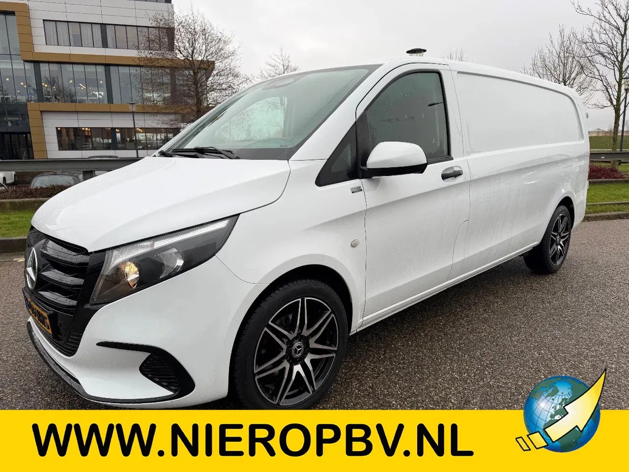 Mercedes-Benz Vito - 116CDI L3H1 (XXL) Automaat Airco Navi Cruisecontrol Trekhaak FACE LIFT ( BPM VRIJ ) - AutoWereld.nl
