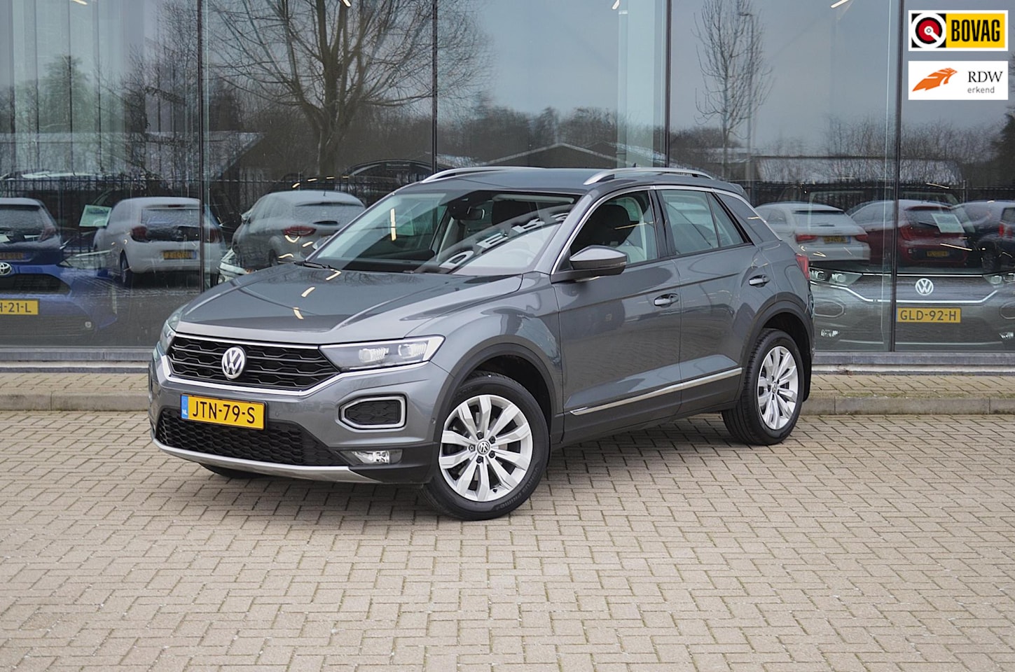 Volkswagen T-Roc - 1.5 TSI Sport | Trekhaak | Carplay | Camera | Virtual Cockpit | Elek kofferklep - AutoWereld.nl