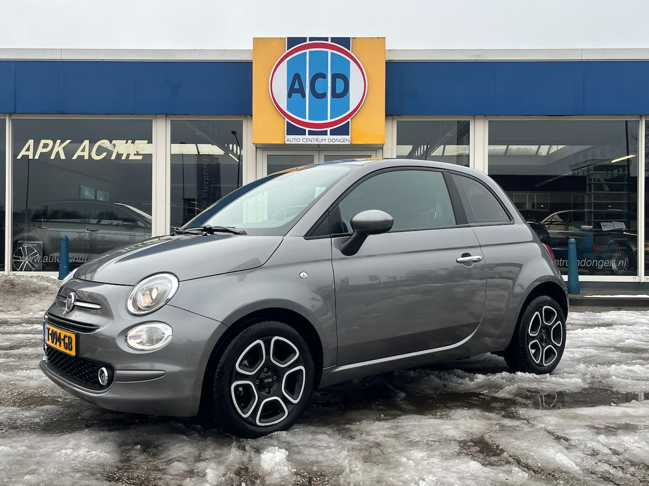Fiat 500 - 1.0 Hybrid Club | Carplay | Climate- en cruisecontrol | Privacy glass | - AutoWereld.nl