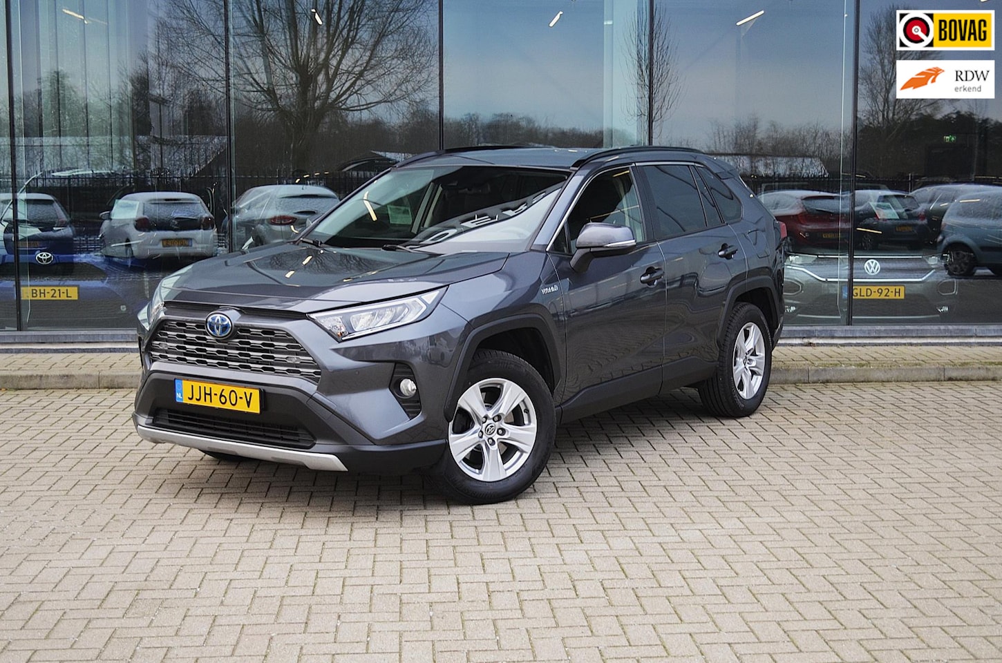 Toyota RAV4 - 2.5 Hybrid AWD Dynamic | Carplay | Elektrische achterklep | Camera | PDC - AutoWereld.nl