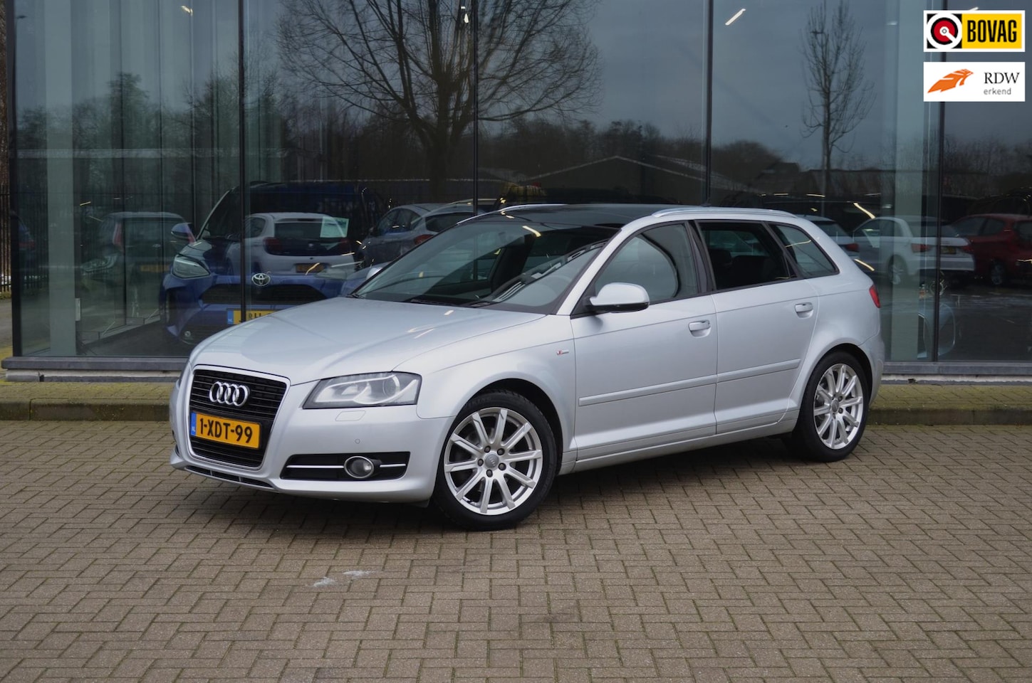 Audi A3 Sportback - 1.8 TFSI Ambition Pro S-line | Pano | Automaat | Clima | Cruise controle - AutoWereld.nl