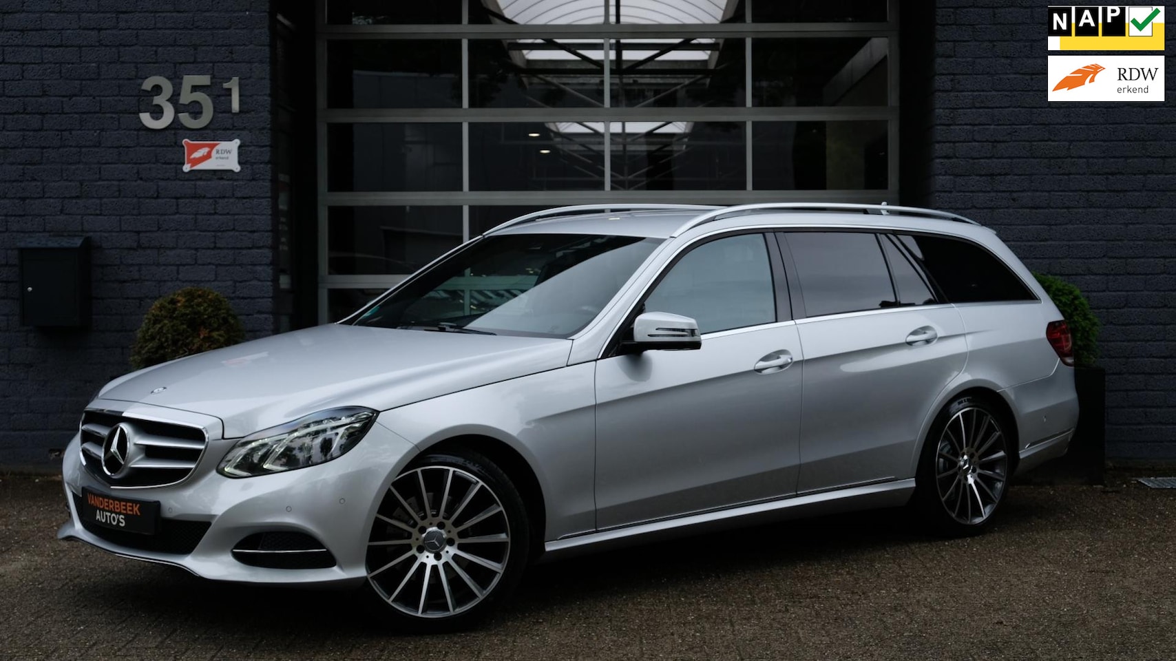 Mercedes-Benz E-klasse Estate - 200 Edition Sport Avantgarde AMG - AutoWereld.nl
