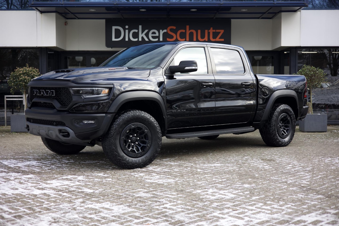 Dodge Ram 1500 - 6.2 V8 4x4 Crew Cab TRX Pano | ACC | LPG | Harman Kardon - AutoWereld.nl