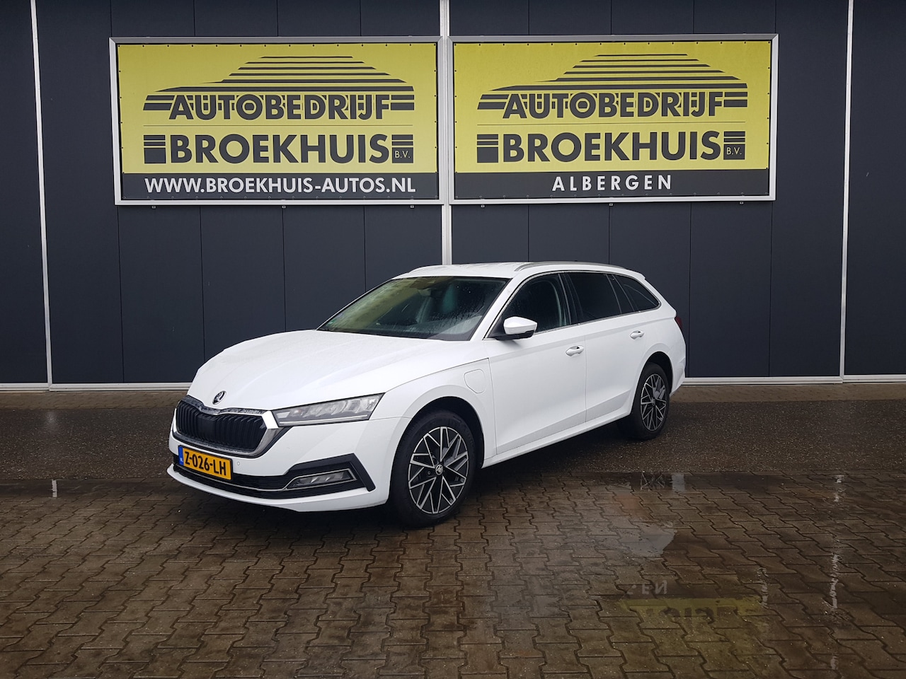 Skoda Octavia Combi - 1.4 TSI iV PHEV Sportline Business 1.4 TSI iV PHEV Sportline Business - AutoWereld.nl