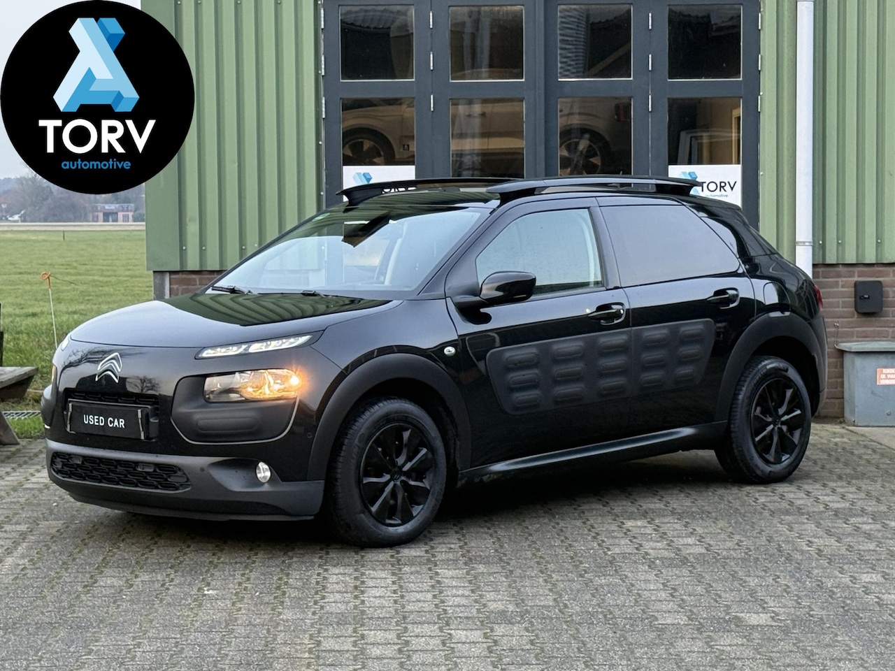 Citroën C4 Cactus - 1.6 BlueHDi Business | Leder | Nieuwe APK | Trekhaak | Panorama dak | Apple Carplay | - AutoWereld.nl