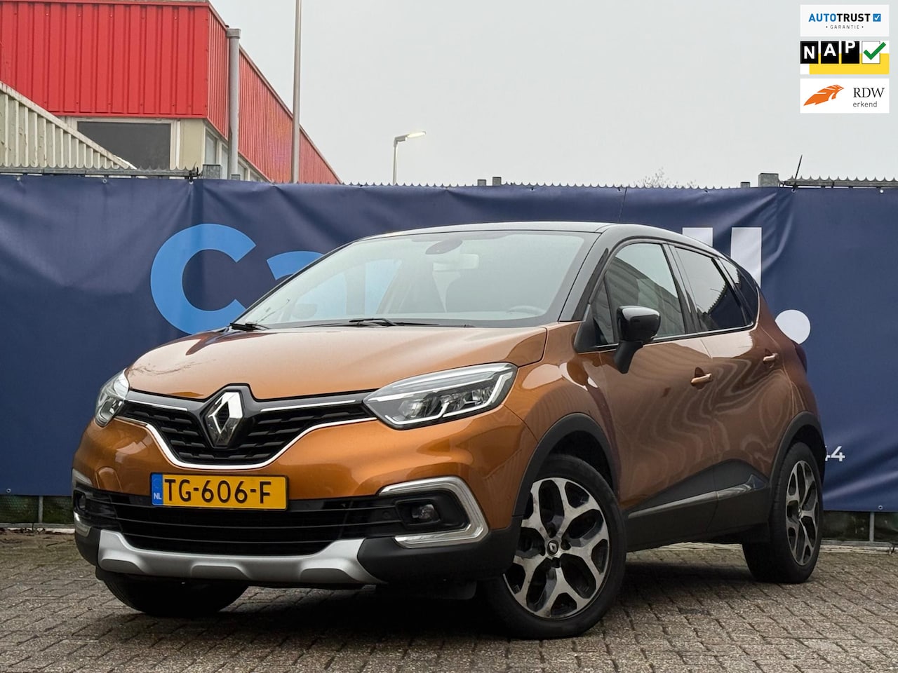 Renault Captur - 0.9 TCe Intens 2e eigenaar,Trekhaak,Navi,Camera,Climate,Cruise,LMV,PDC,N.A.P!Apk tot 27-07 - AutoWereld.nl