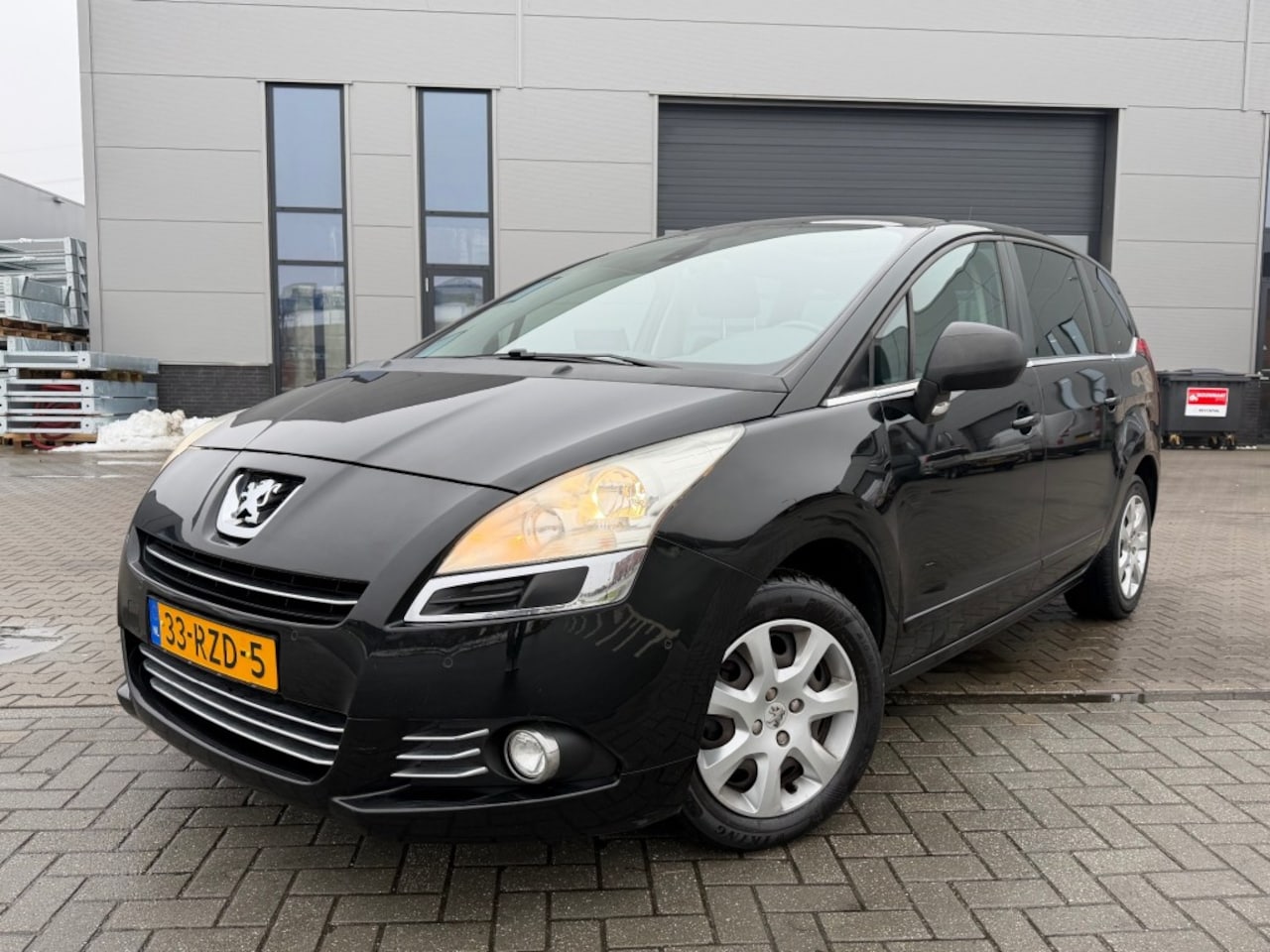Peugeot 5008 - 1.6 VTI ACTIVE 7 PERSOONS/ TREKHAAK / PANORAMADAK - AutoWereld.nl