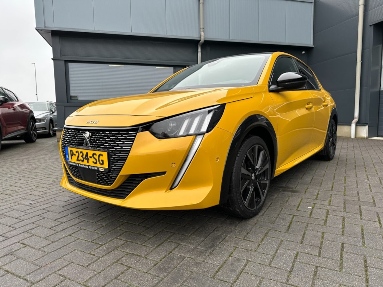 Peugeot 208 - 1.2 PureTech GT-Pack Navi Camera Panorama - AutoWereld.nl