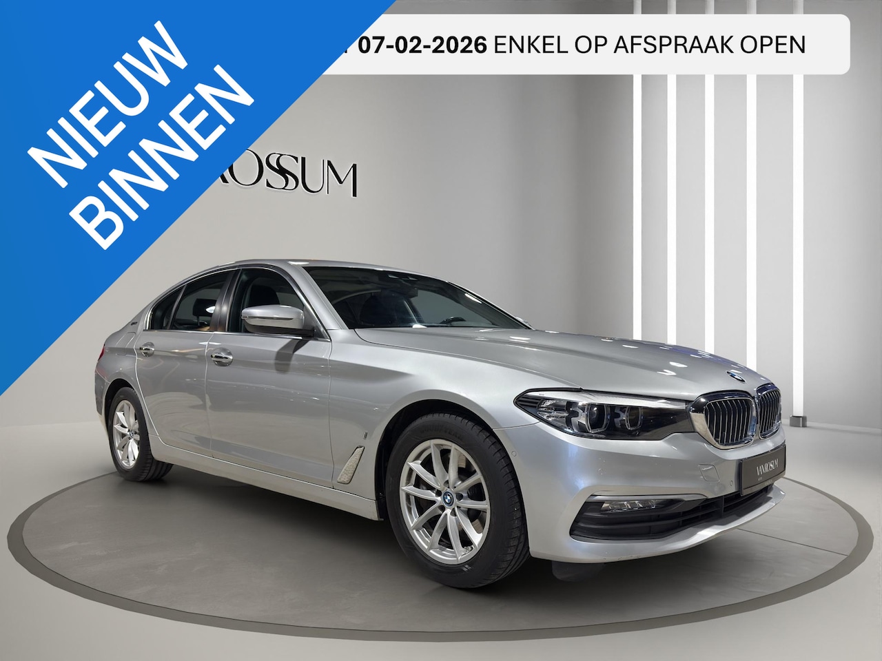 BMW 5-serie - 530e iPerformance eDrive Edition | Leder | Schuif-/Kanteldak | Camera | Sfeerverl | - AutoWereld.nl