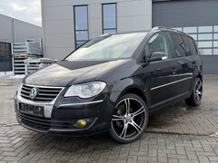 Volkswagen Touran - 1.4 tsi 140 pk HIGHLINE /19 inch /SCHUIFDAK