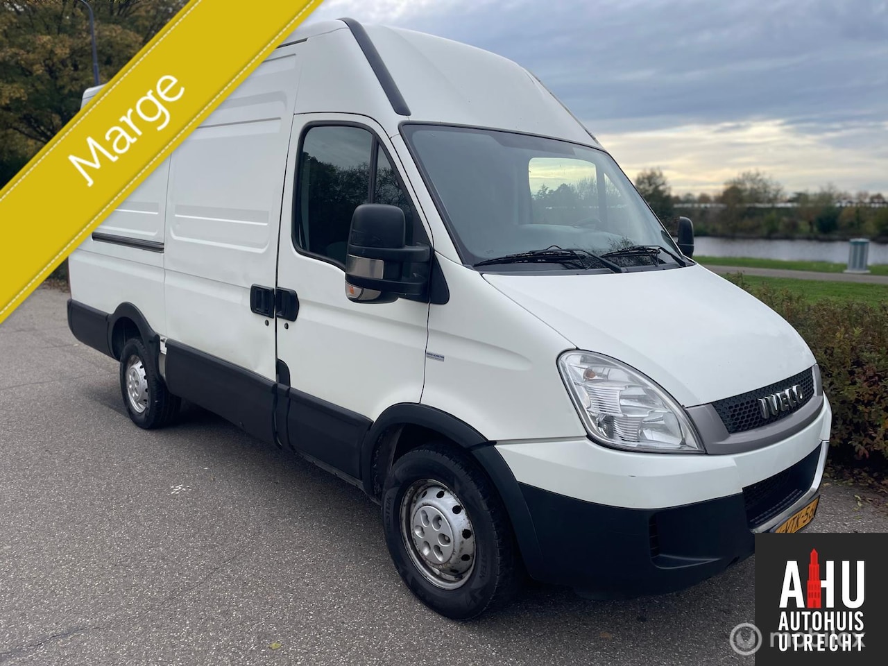 Iveco Daily - 35S11V 330 H2/Only Export - AutoWereld.nl