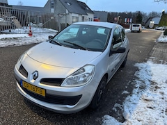 Renault Clio - 1.2-16V Authentique Airco inruilkoopje