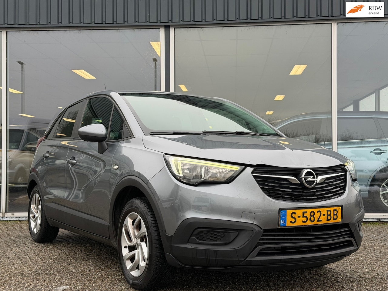 Opel Crossland X - 1.2 Turbo Innovation AUTOMAAT/LED/NAVI - AutoWereld.nl