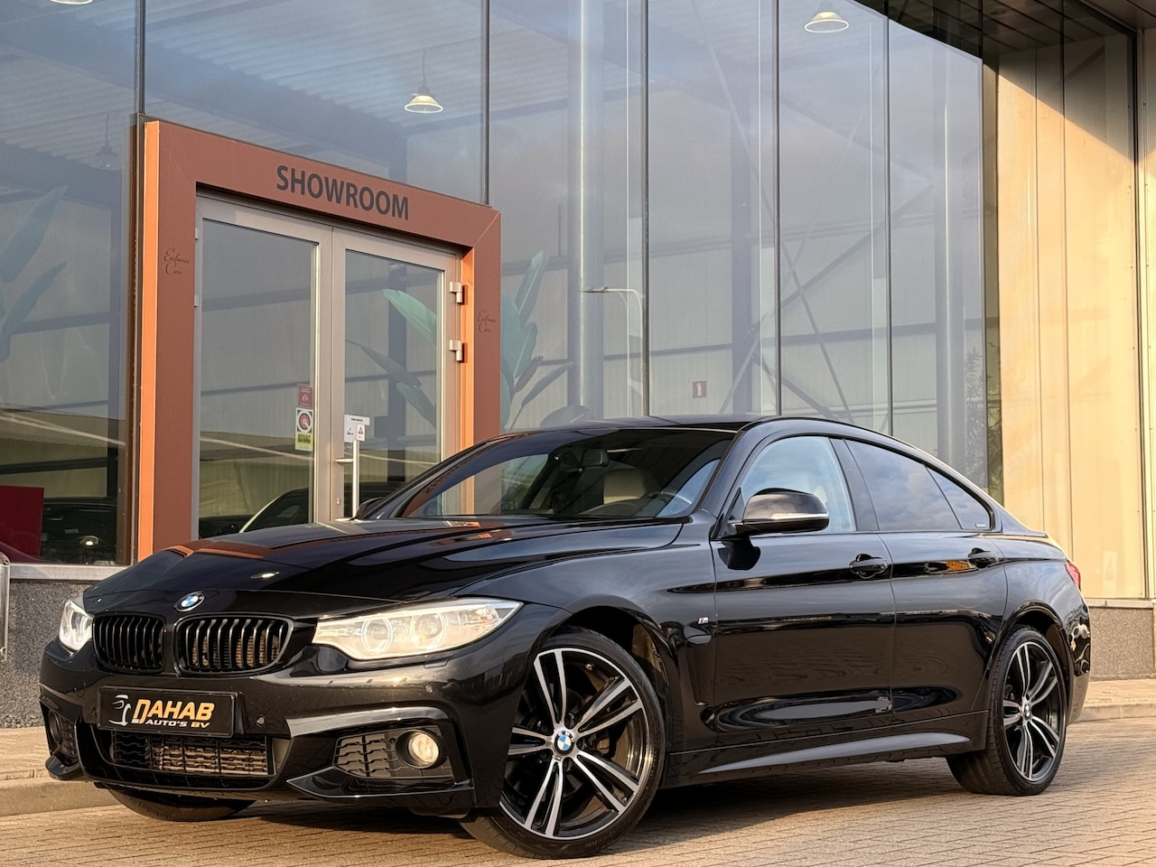 BMW 4-serie Gran Coupé - 428i xDrive High Executive | Leder | Cruise | V + A Parkeersensoren | - AutoWereld.nl