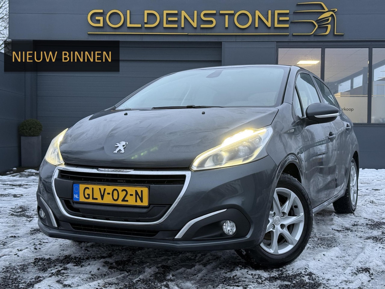 Peugeot 208 - 1.2 PureTech Allure 1e Eigenaar,Navi,Stoelverwarming,Airco,Cruise,Carplay,5 Deurs,Lm velge - AutoWereld.nl