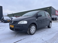Volkswagen Fox - 1.4 Trendline Urano Grau