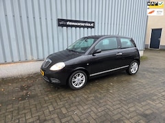Lancia Y(psilon) - Ypsilon 1.4 Oro 60dkm airco 3drs super nette auto