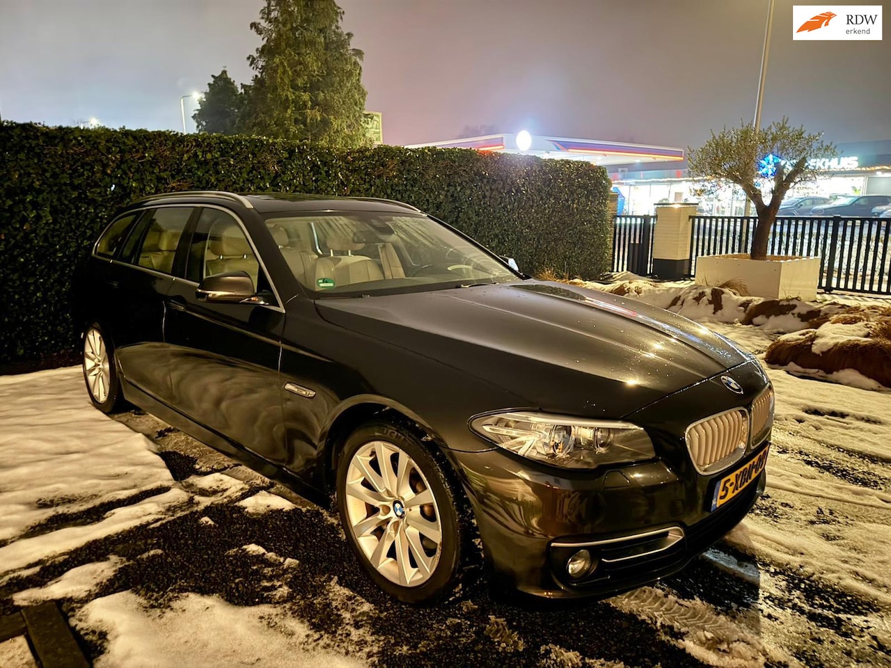 BMW 5-serie Touring - 525d High Executive AUT/leer/XENON - AutoWereld.nl