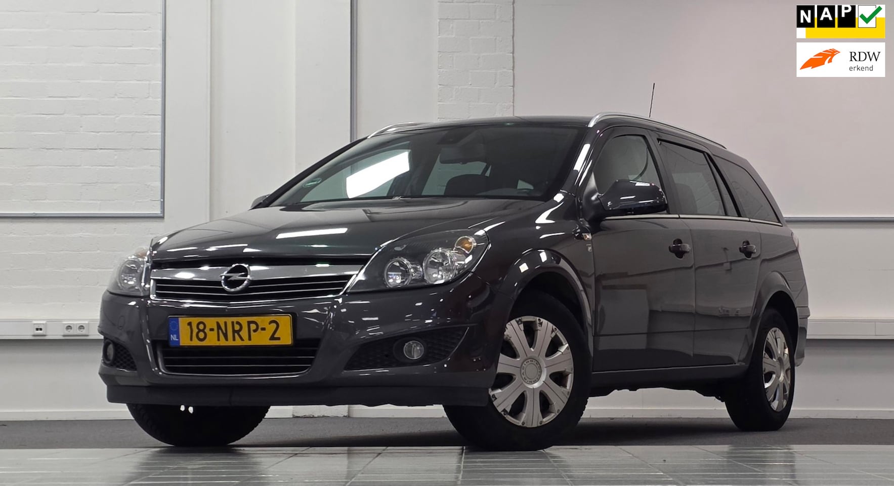 Opel Astra Wagon - 1.6 111 years Edition Trekhaak APK 29-10-2026 Garantie - AutoWereld.nl