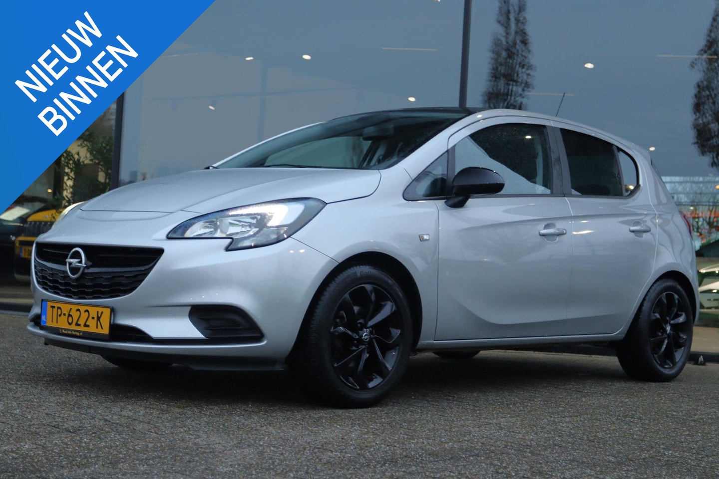 Opel Corsa - 1.4 BLACK EDITION | ORIG NL | 1E EIG. | CARPLAY | NAVI | PDC | CRUISE | LMV - AutoWereld.nl